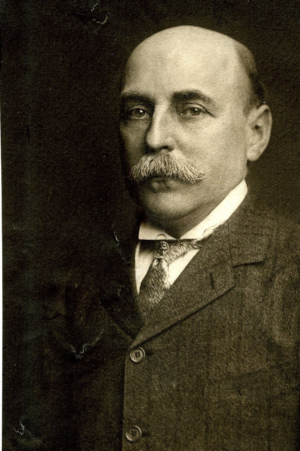 Member portrait of Samuel Isham